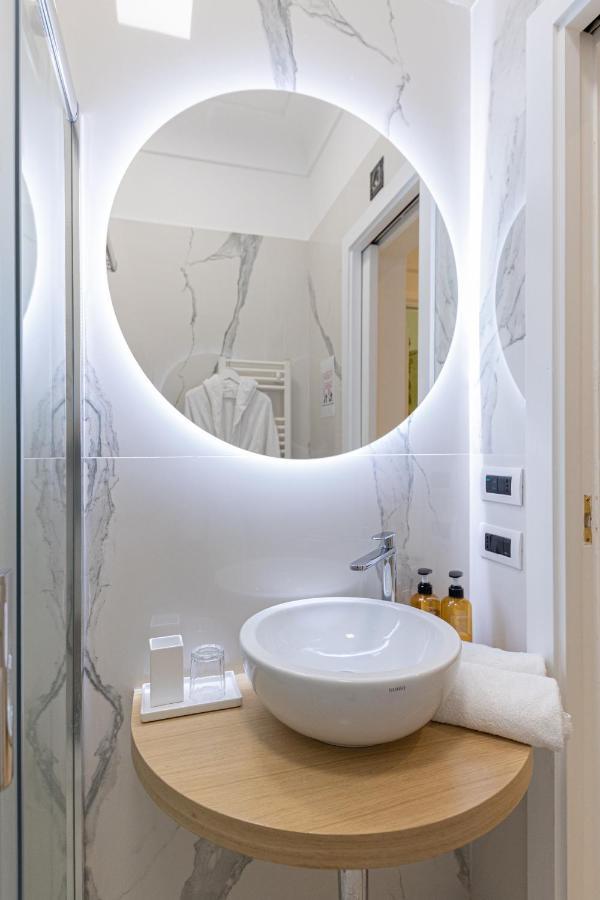 Suite Apartment Capri Con Jacuzzi In Piazzetta Exterior foto